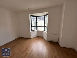  Appartement à louer 3 pièces 83 m²