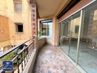  Appartement à louer 2 pièces 61 m²