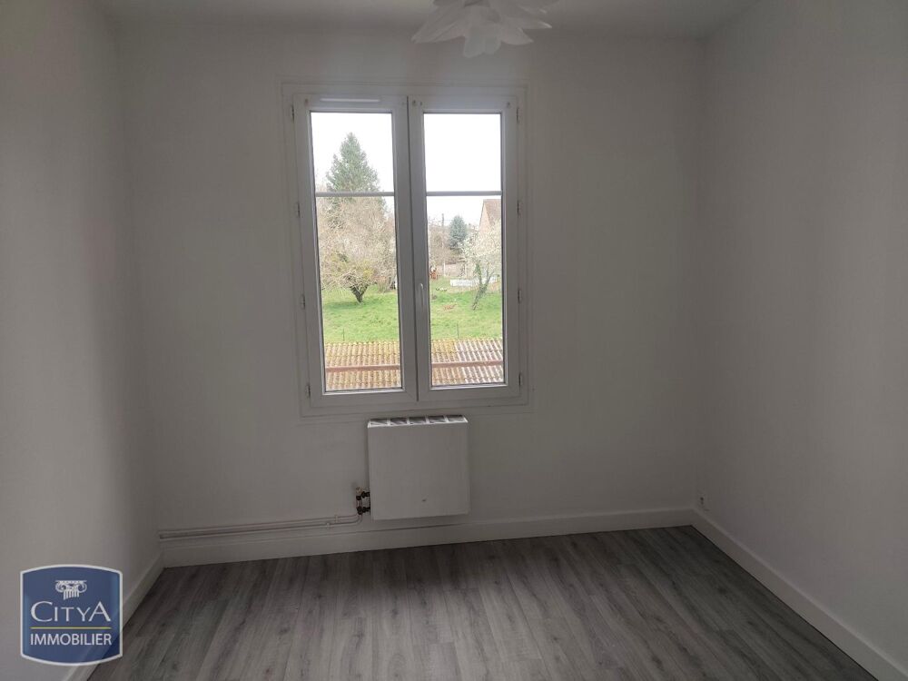 À louer : Appartement T4 situé à Guéret, dans un quartie....