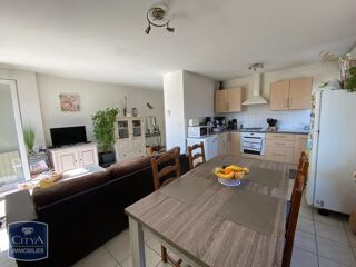  Appartement à louer 2 pièces 54 m²
