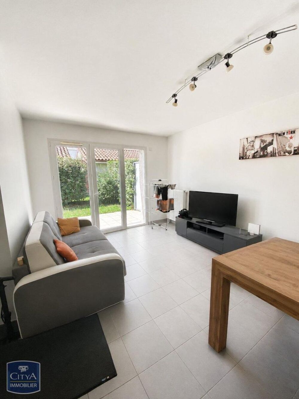 location Appartement - 2 pièce(s) - 51 m² Quincieux (69650)