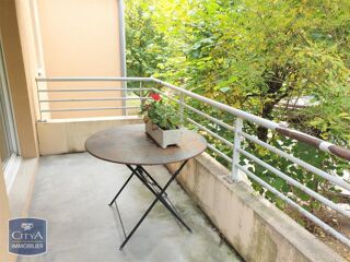  Appartement à louer 2 pièces 50 m²