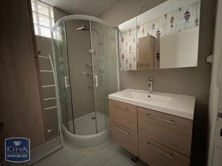  Appartement à louer 4 pièces 64 m²