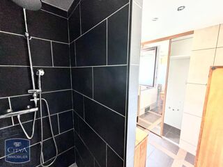  Appartement à louer 2 pièces 63 m²