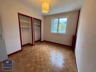  Appartement à louer 3 pièces 61 m²