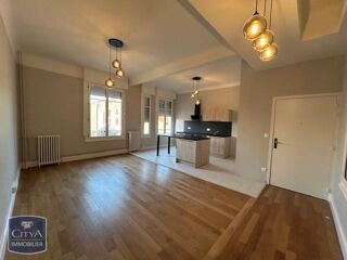  Appartement à louer 3 pièces 76 m²