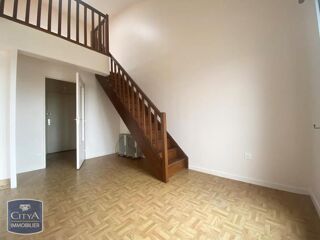  Appartement à louer 1 pièce 35 m²