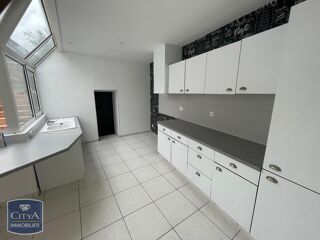  Maison à louer 4 pièces 148 m²