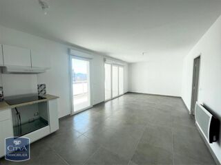  Appartement à louer 3 pièces 64 m²