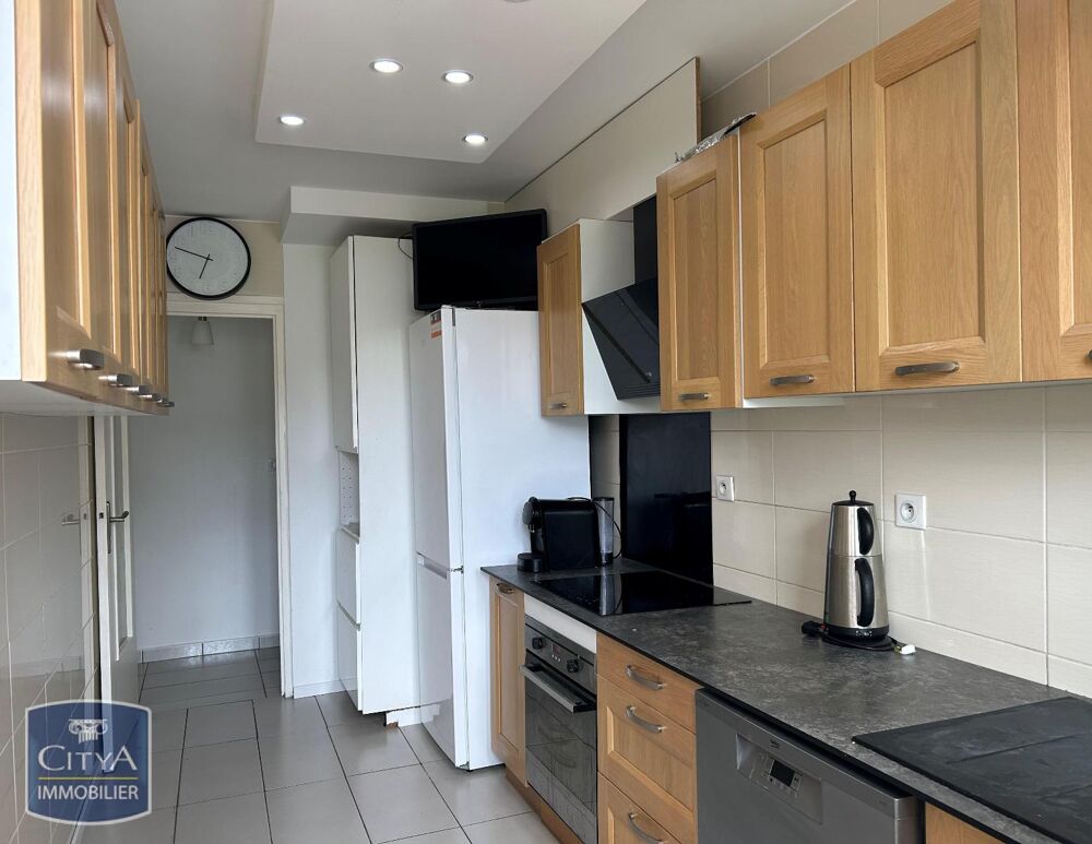 À LOUER : Appartement T3 à OYONNAX, situé dans un quarti....