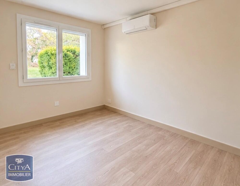 location Appartement - 3 pièce(s) - 85 m² Saint-Priest (69800)