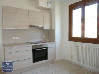  Appartement à louer 4 pièces 103 m²