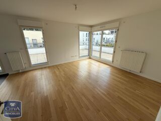  Appartement à louer 5 pièces 109 m²