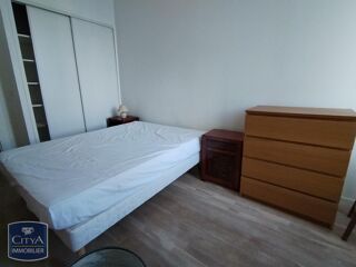  Appartement à louer 2 pièces 64 m²