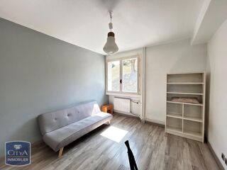  Appartement à louer 3 pièces 61 m²