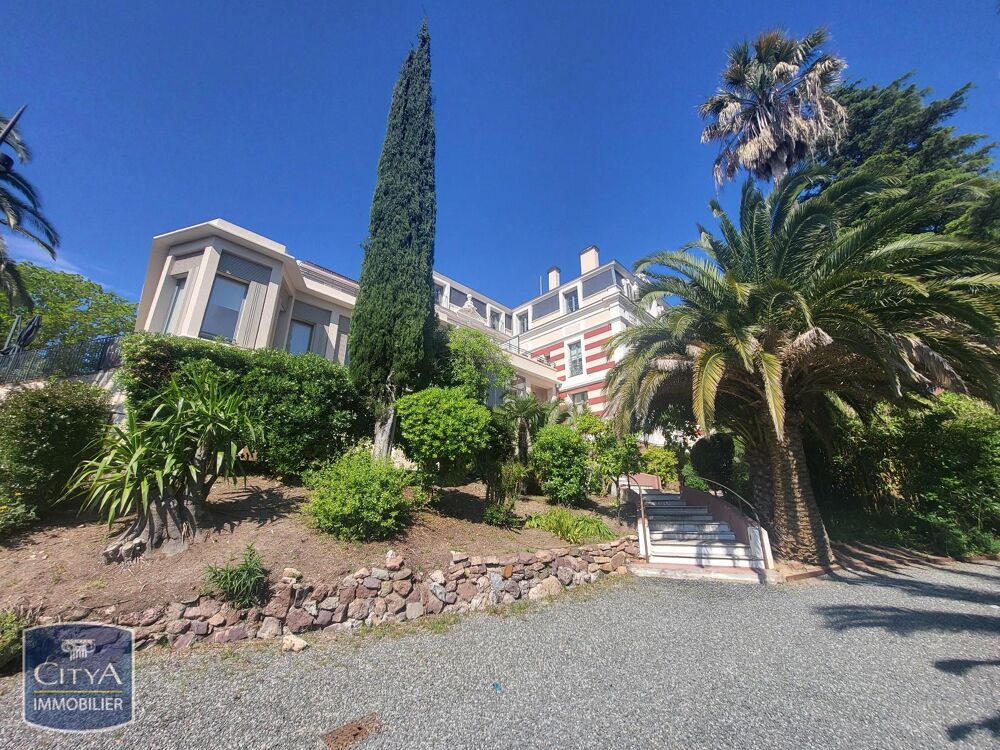 À LOUER : Découvrez cet élégant appartement T4 en duplex....