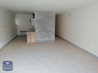 location Appartement - 2 pièce(s) - 56 m² Lugny (71260)