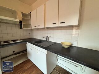  Appartement à louer 5 pièces 87 m²