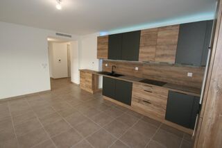  Appartement � louer 3 pi�ces 77 m�