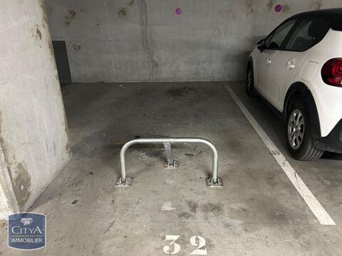  Parking / Garage  louer 