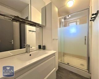  Appartement à louer 3 pièces 66 m²
