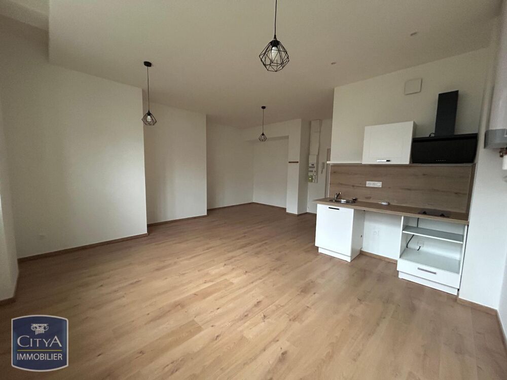À LOUER - Appartement T1 au centre-ville de Saint-Quenti....