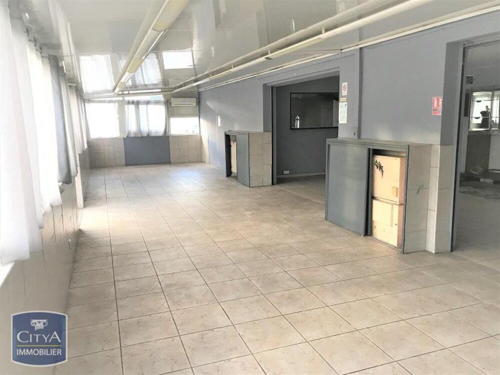   Location / Local Commercial 