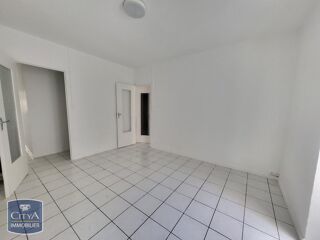  Appartement à louer 3 pièces 60 m²