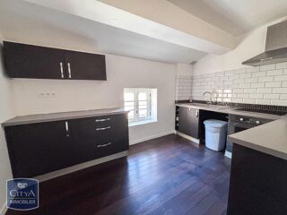  Appartement à louer 3 pièces 84 m²