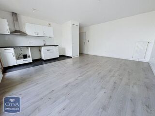  Appartement à louer 4 pièces 73 m²