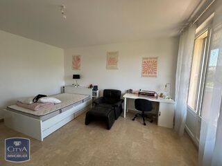  Appartement à louer 1 pièce 40 m²