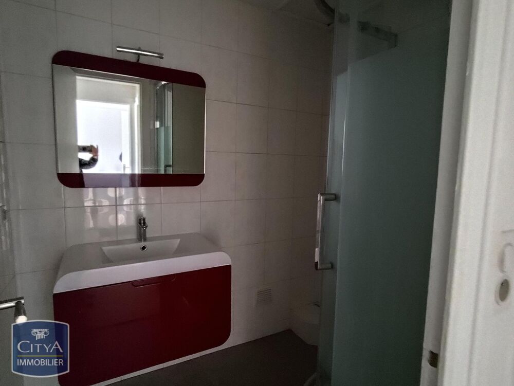 À LOUER : Appartement T2 situé en plein centre de Périgu....