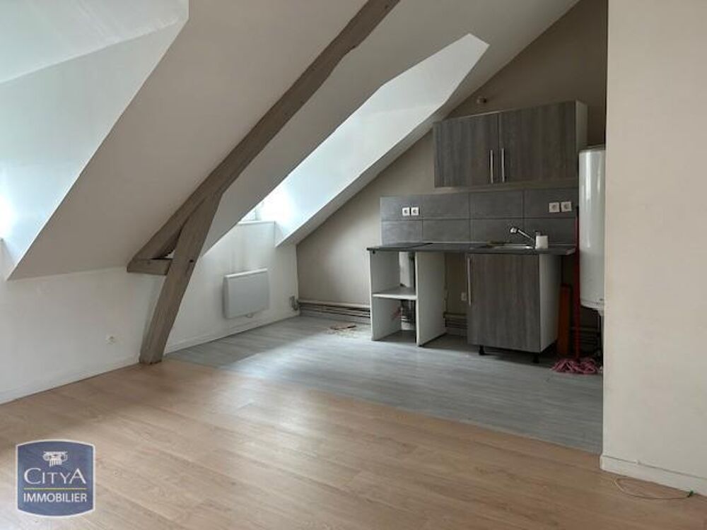 À louer, charmant appartement rénové de type T2 situé au....