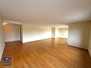  Appartement � louer 5 pi�ces 138 m� Saint genis pouilly