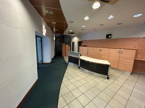   Location / Local Commercial - 219 m² 