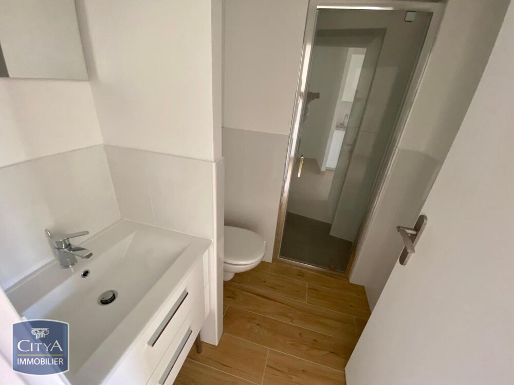 location Appartement - 1 pièce(s) - 21 m² Toulon (83000)