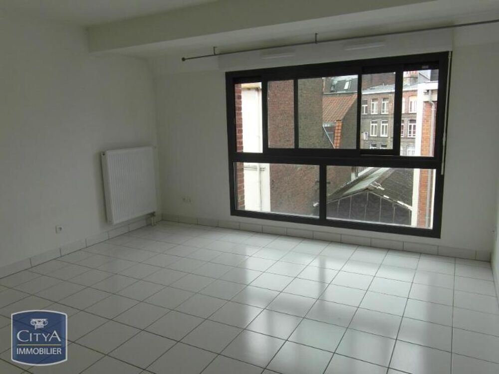 À LOUER : Appartement T3 situé à Lille, offrant un cadre....