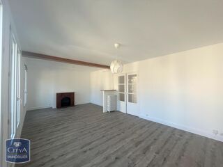  Appartement à louer 5 pièces 105 m²