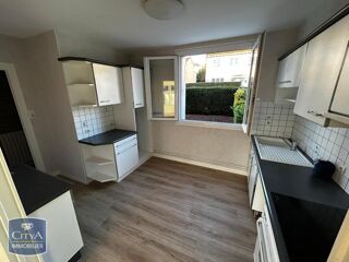  Maison à louer 5 pièces 83 m²
