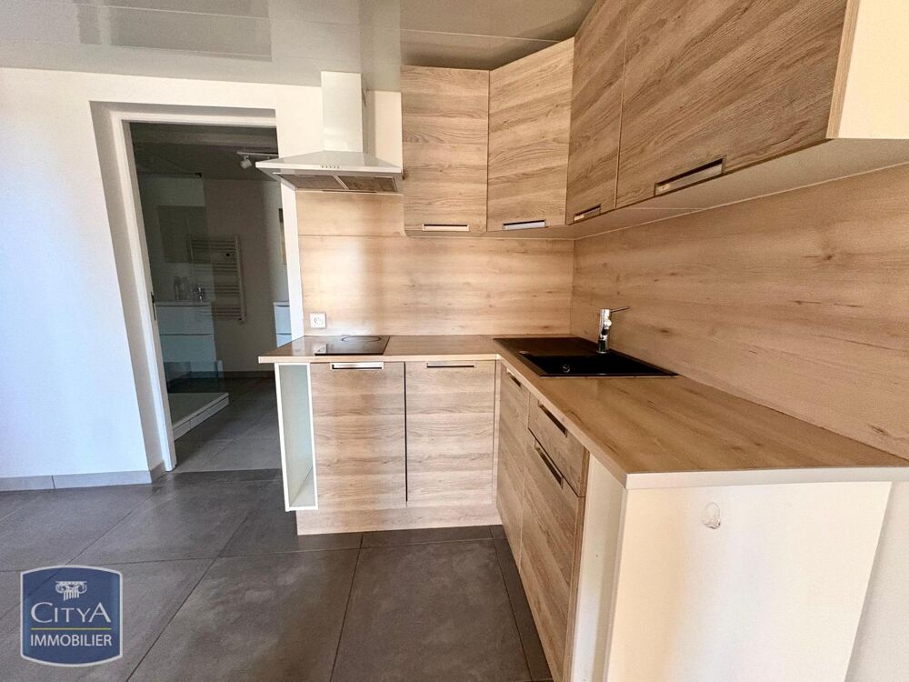 À louer- Appartement T2 à Arveyres Logement récent de 45....