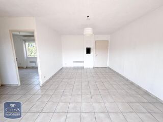  Appartement à louer 2 pièces 44 m²