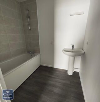 Appartement à louer 3 pièces 55 m²