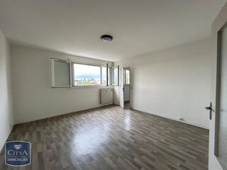  Appartement à louer 3 pièces 58 m²