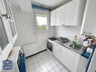  Appartement à louer 1 pièce 28 m²