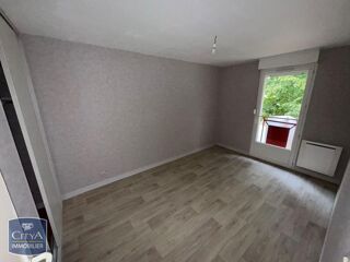  Appartement à louer 3 pièces 74 m²