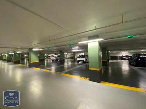  Parking / Garage  louer 