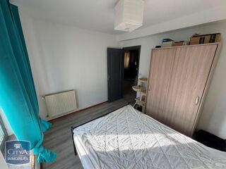  Appartement à louer 4 pièces 81 m²