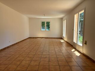  Maison à louer 6 pièces 156 m²