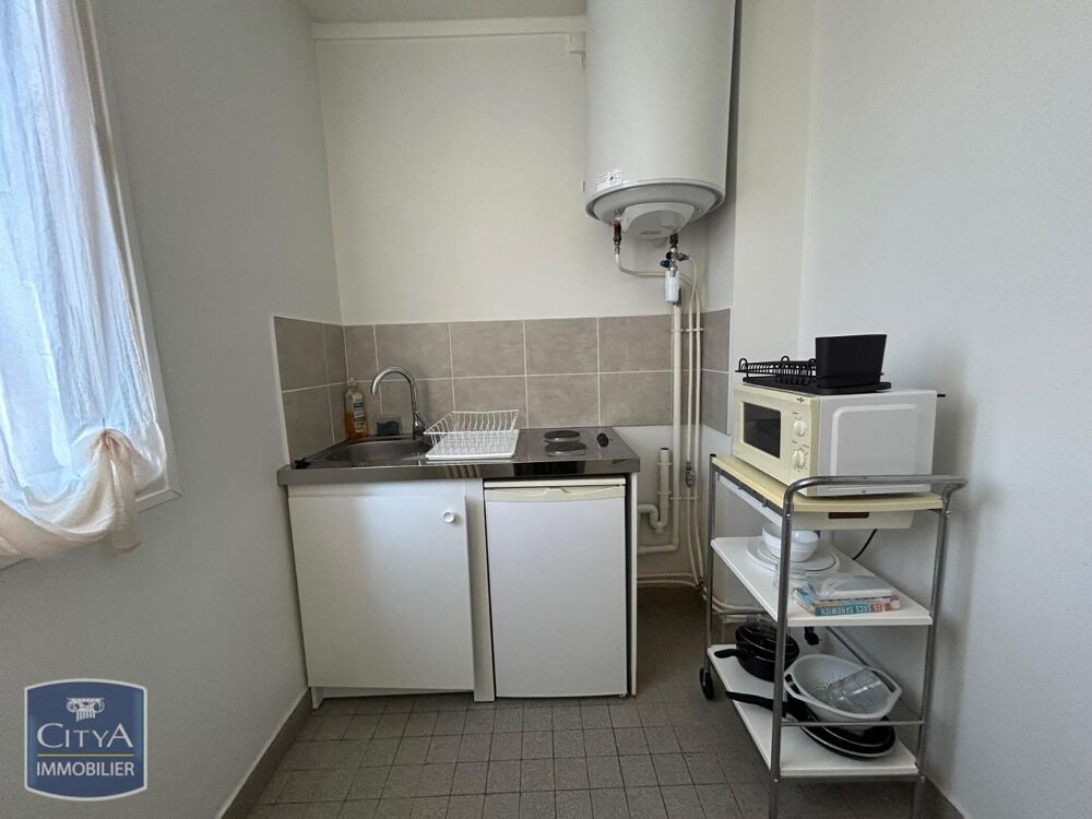 À LOUER : Appartement rénové T1 situé en plein coeur de D....