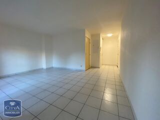  Appartement à louer 2 pièces 48 m²